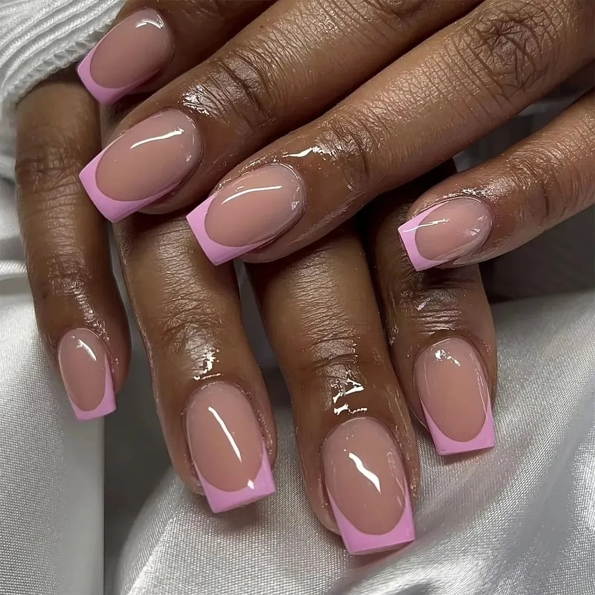 Romantic French White Nude Pink Gradient Chic Varied Short Fake Nails Art False Nails Charming Tip Press on Nails Manicure Tools